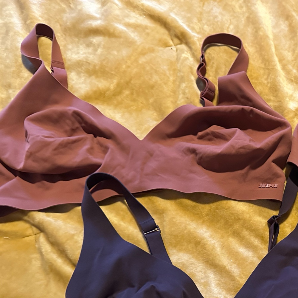 SKIMS Naked Plunge Bralette - Bronze, M - SOLD OUT EVERYWHERE